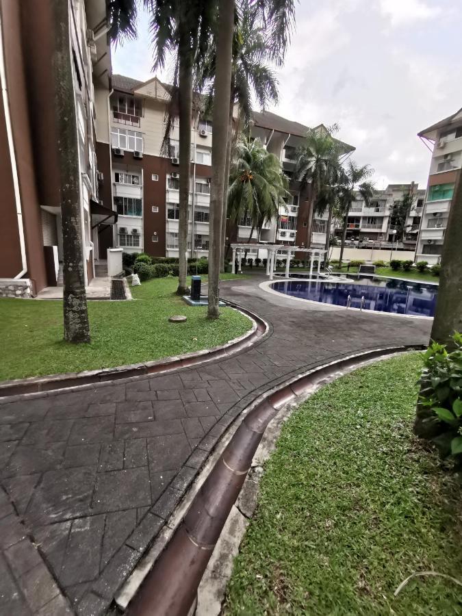 My Place Apartment Subang Jaya Luaran gambar